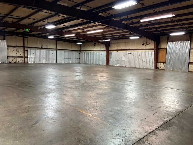 More Photos Of 1718 Highway 138 NE, Conyers Unknown For Lease