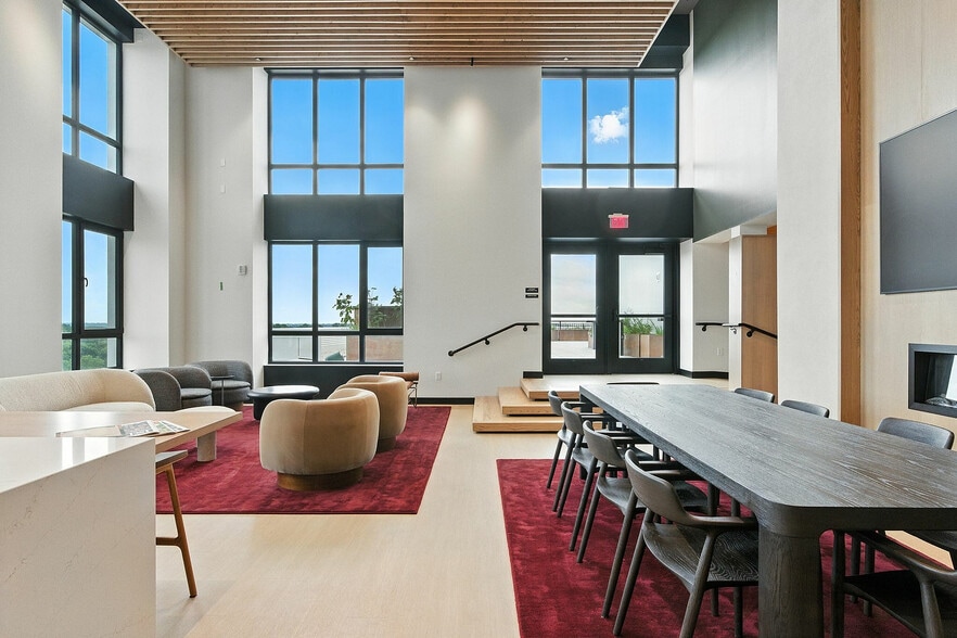 More Photos Of 849 E Washington Ave, Madison Apartments For Lease