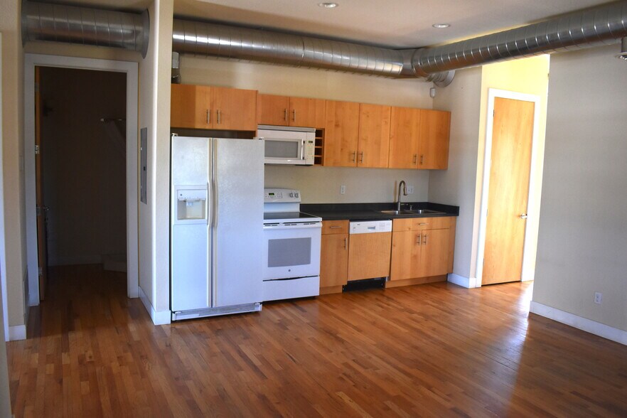 More Photos Of 2931-2935 W 25th Ave, Denver Storefront Retail Office For Lease