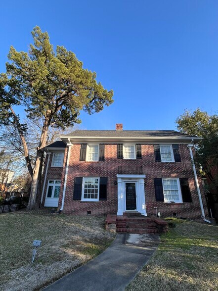 More Photos Of 4601 Caroline St, Houston Office For Lease