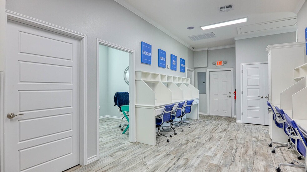 More Photos Of 14933 S Padre Island Dr, Corpus Christi Office For Lease