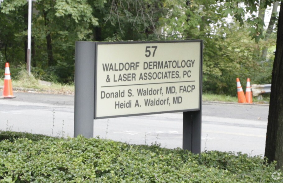 More Photos Of 57 N Middletown Rd, Nanuet Medical For Sale