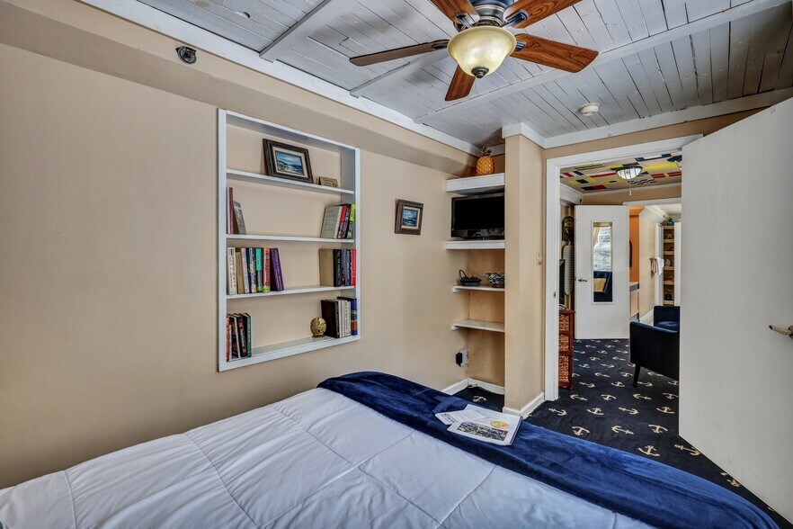 More Photos Of 24 Van Horne Ave, Tybee Island Hospitality For Sale