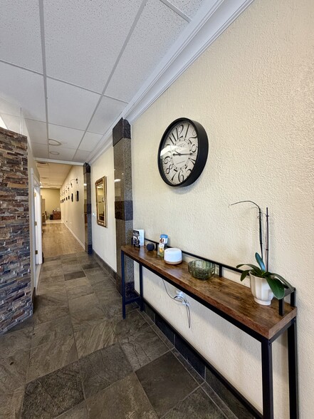 More Photos Of 213 W Hobsonway, Blythe Office Residential For Sale