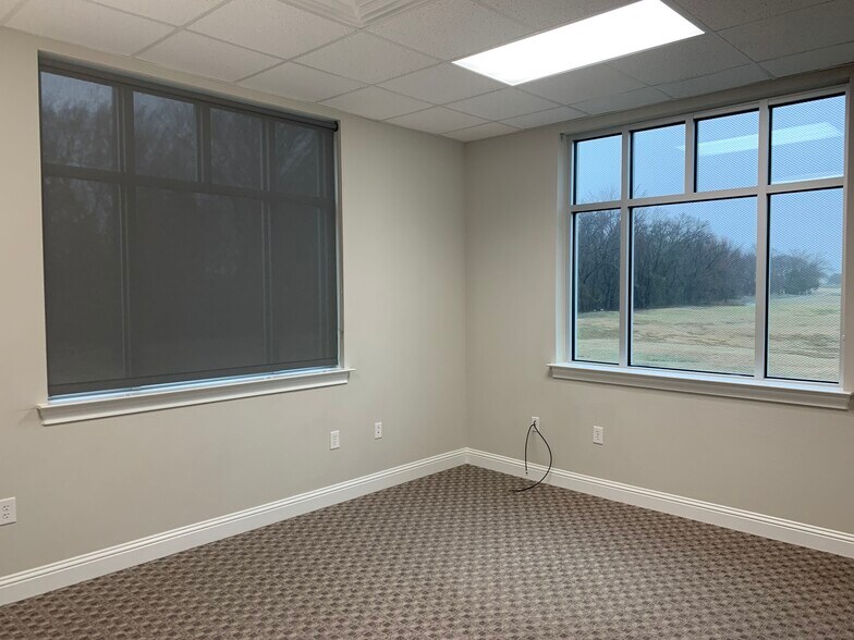More Photos Of 1402 S Custer Rd, McKinney Medical For Lease