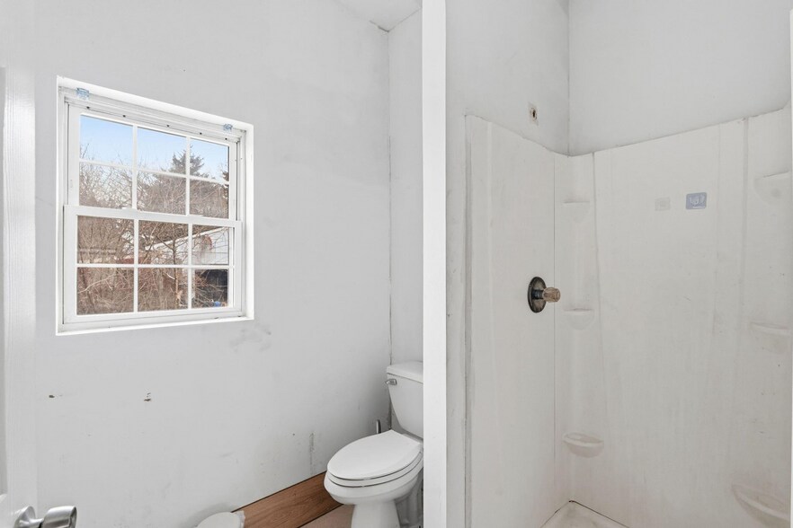 More Photos Of 2090 Blue Bell Rd, Williamstown Land For Sale