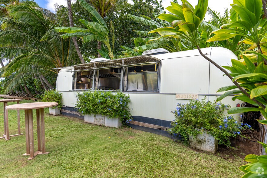 More Photos Of 65 Hana Hwy, Paia Restaurant For Sale