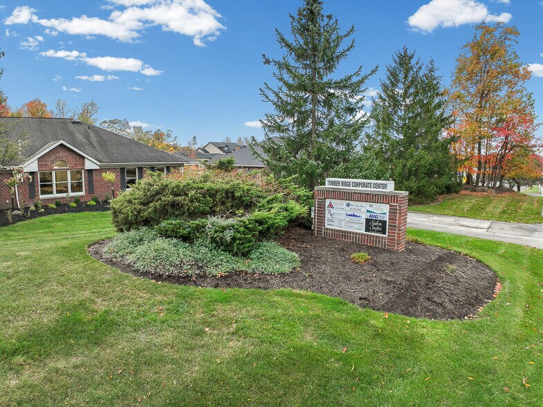 More Photos Of 8050 Corporate Cir, North Royalton Office For Lease