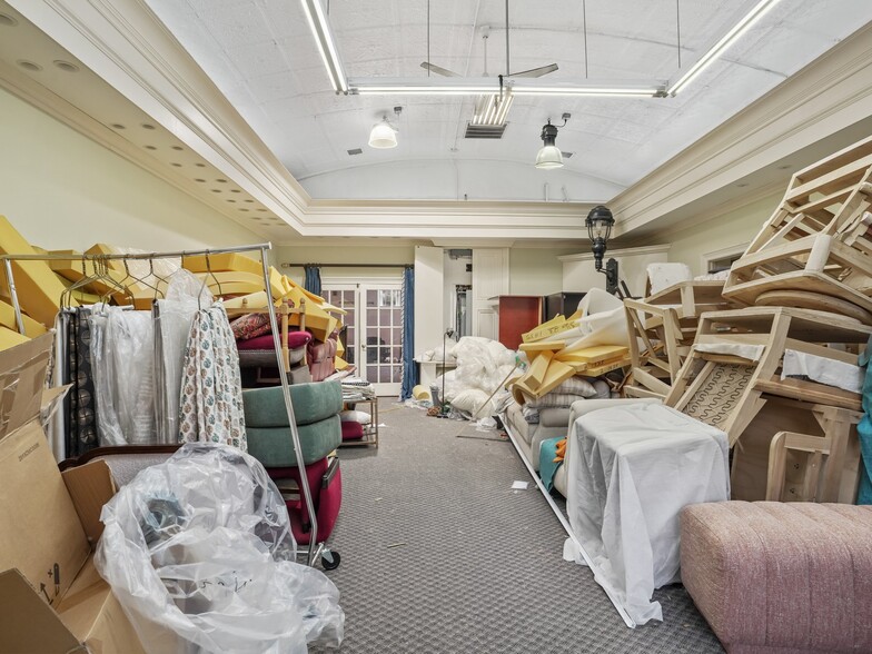 More Photos Of 253-259 Mill St, Greenwich General Retail For Lease