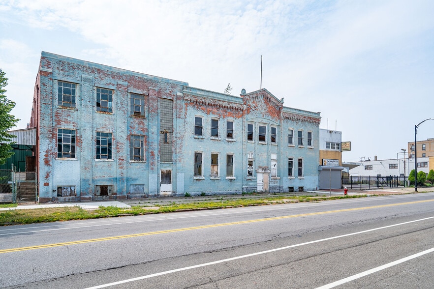 More Photos Of 662 Fillmore Ave, Buffalo Industrial For Sale