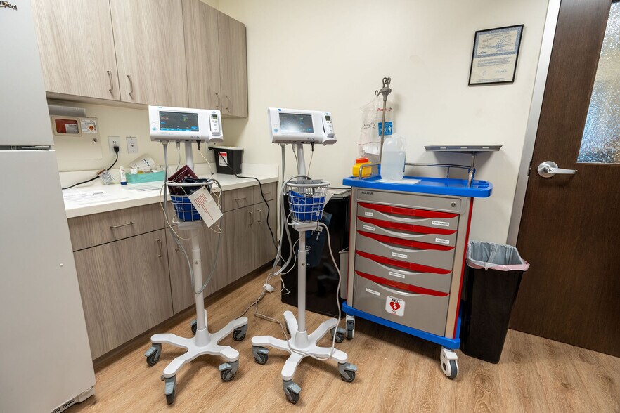 More Photos Of 1841 N 24th St, Phoenix Rehabilitation Center For Sale