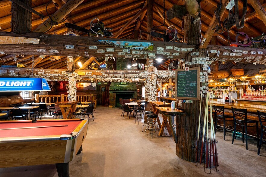 More Photos Of 7000 Graves Creek Rd, Lolo Bar For Sale
