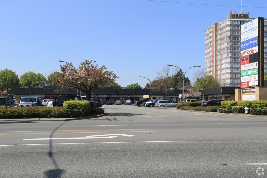 More Photos Of 7931 120th St, Delta Storefront For Lease