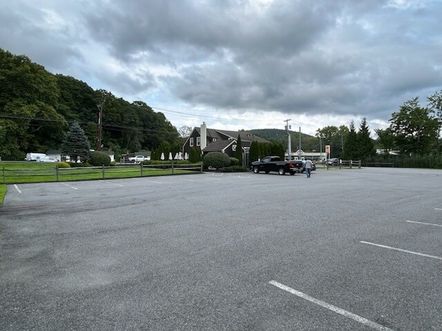 More Photos Of 2605 Route 22, Patterson Restaurant For Sale