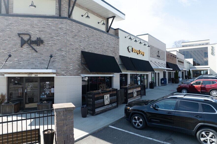 More Photos Of 350 Northern Blvd, Albany Office For Lease