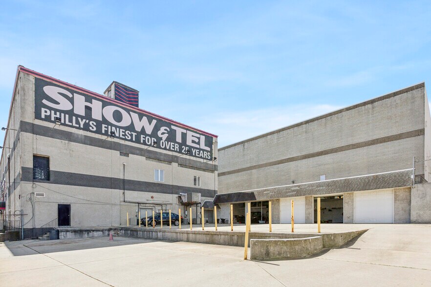 More Photos Of 1900 S Christopher Columbus Blvd, Philadelphia Freestanding For Sale