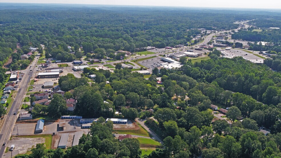 More Photos Of 250 E Currahee St, Toccoa Warehouse For Sale