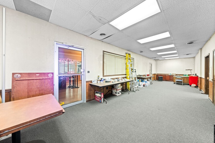 More Photos Of 3615 Euclid Ave, Cleveland Theater Concert Hall For Sale
