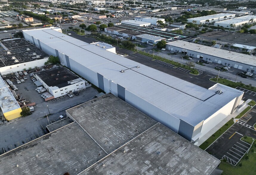 More Photos Of 4995 NW 77th Ave, Miami Warehouse For Lease