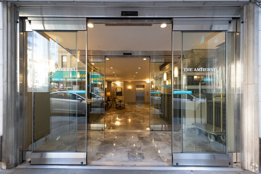 More Photos Of 401 E 74th St, New York Apartments For Lease