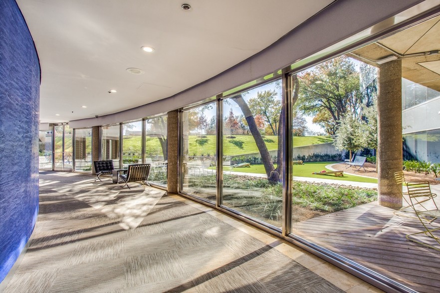 More Photos Of 4975 Preston Park Blvd, Plano Unknown For Lease