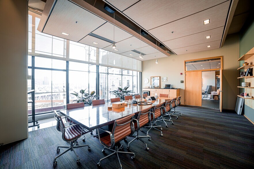 More Photos Of 710 S 2nd St, Minneapolis Office For Sale