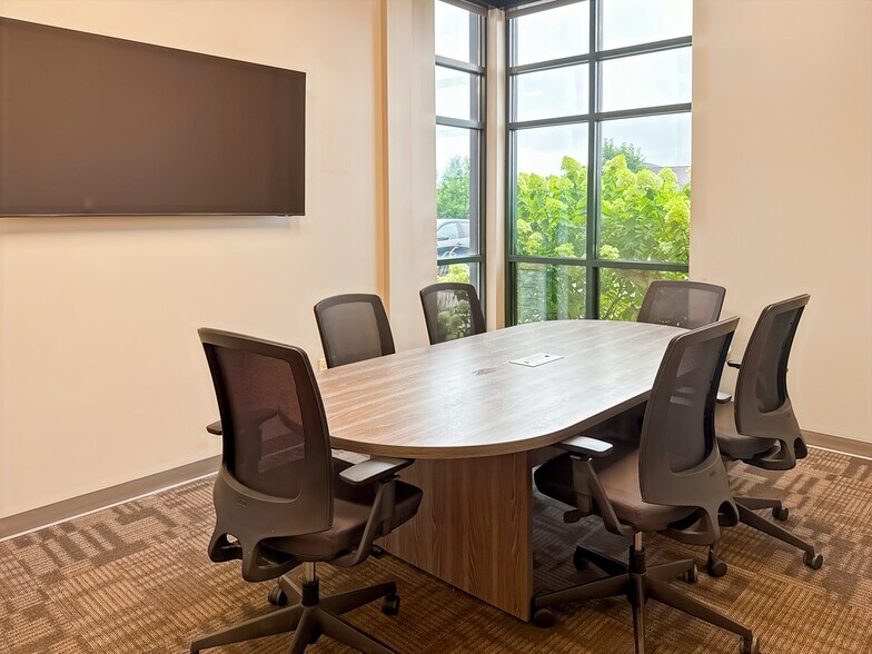 More Photos Of 1025 Quinn Dr, Waunakee Coworking Space