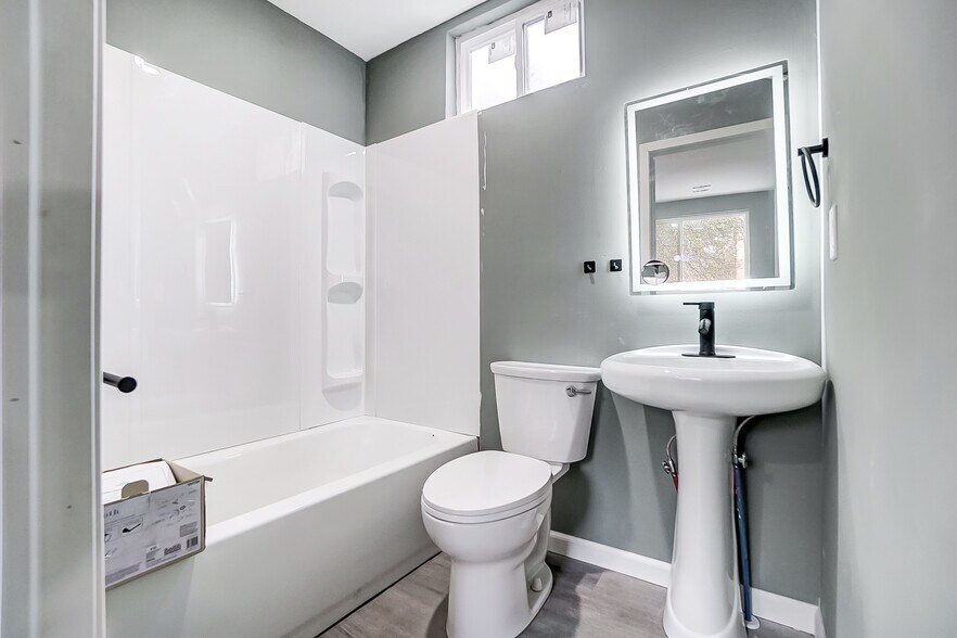 More Photos Of 2124 Saint Michael St, Cincinnati Apartments For Sale