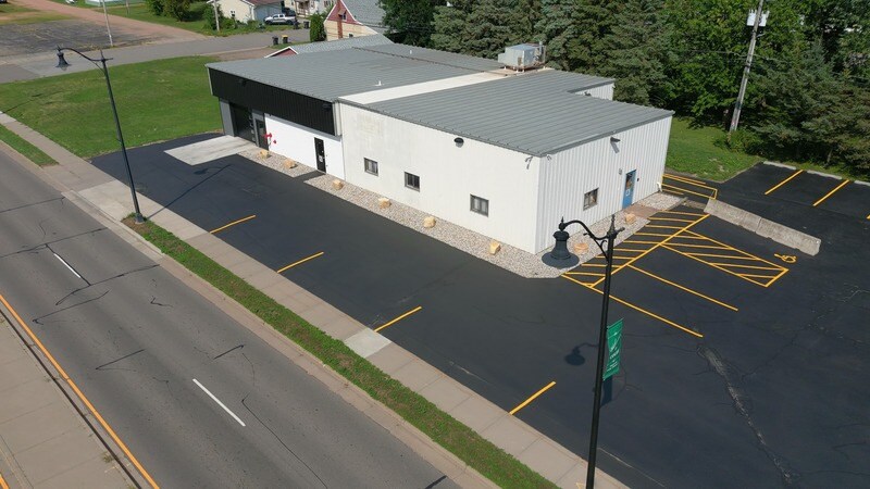 More Photos Of 606 S Division St, Colby Flex For Sale