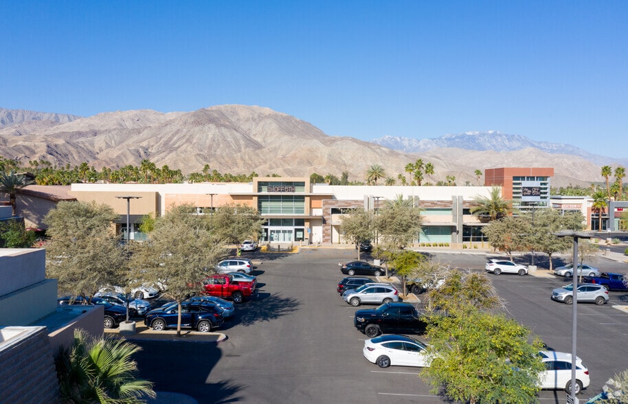 More Photos Of El Paseo @ San Pablo, Palm Desert Unknown For Lease
