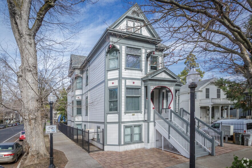 More Photos Of 1301 H St, Sacramento Apartments For Sale