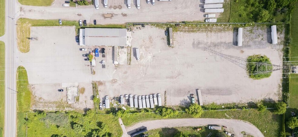 More Photos Of 3378 Putnam Rd, Putnam Truck Terminal For Sale