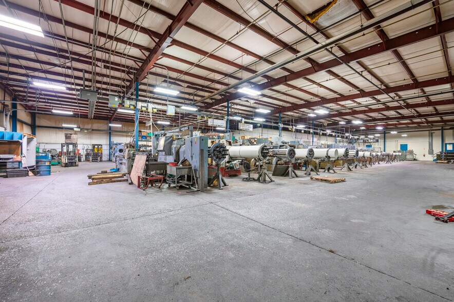 More Photos Of 151 Hanger Cir, Richmond Warehouse For Lease