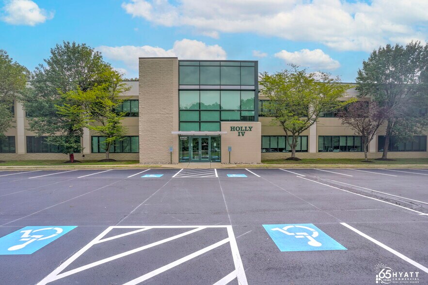 More Photos Of 44426 Wildwood Tech Pky, California Business Park For Lease