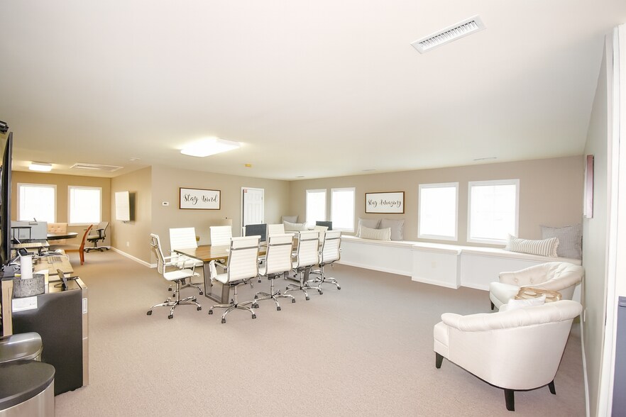 More Photos Of 277 Willbrook Blvd, Pawleys Island Office For Sale
