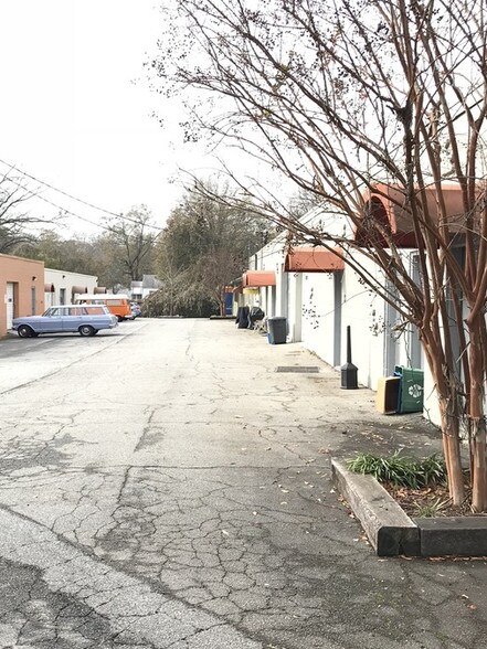 More Photos Of 141 New St, Decatur Manufacturing For Lease