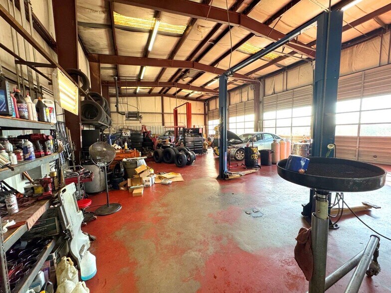 More Photos Of 2841 Old Franklin Tpke, Rocky Mount Auto Repair For Sale