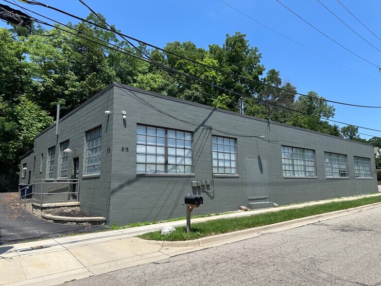 Primary Photo Of 815 Wildt St, Ann Arbor Warehouse For Lease