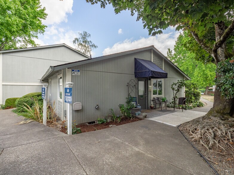 More Photos Of 10650 SW 121st Ave, Tigard Apartments For Sale