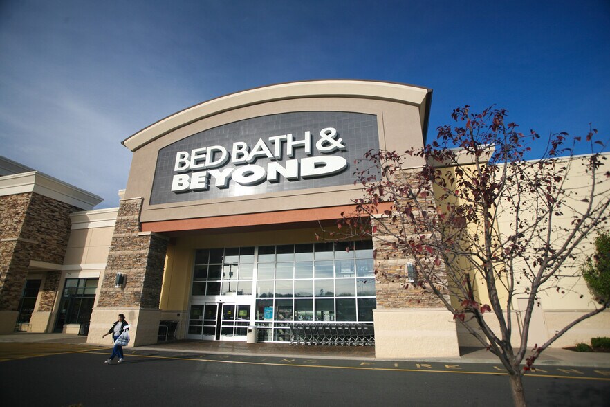 More Photos Of 1153-1187 Ulster Ave, Kingston General Retail For Lease