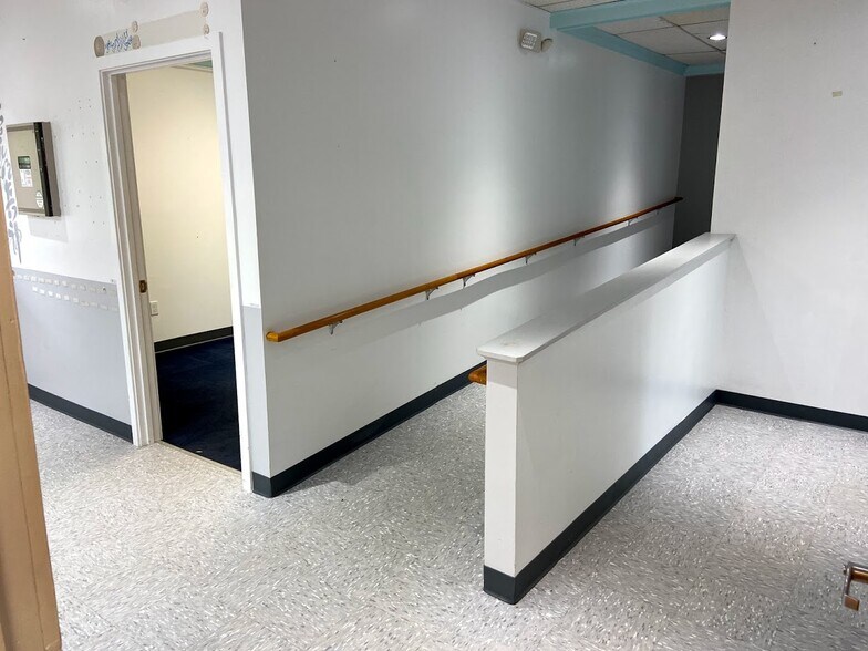 More Photos Of 395 W Avon Rd, Avon Office For Lease