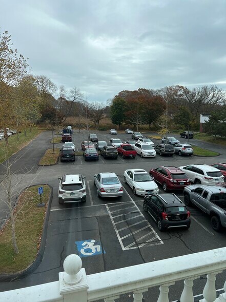 More Photos Of 162-170 Main St, Old Saybrook Storefront Retail Office For Lease