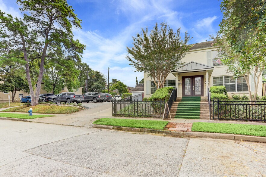 Primary Photo Of 2033 Buffalo Ter, Houston Office For Lease