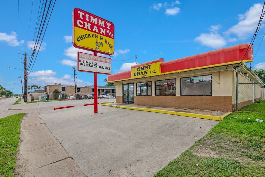 Primary Photo Of 5426 Antoine Dr, Houston Fast Food For Sale