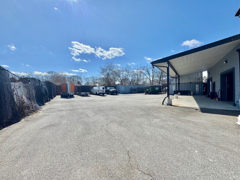 More Photos Of 147 Sunrise Hwy, Amityville Storefront Retail Office For Sale