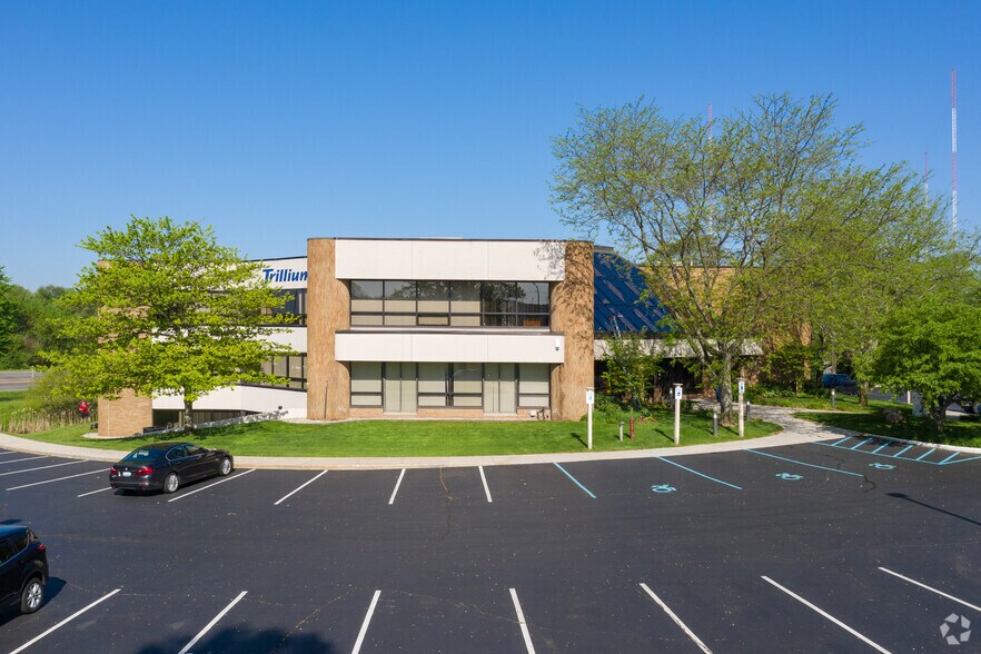 More Photos Of 5555 Gull Rd, Kalamazoo Medical For Lease