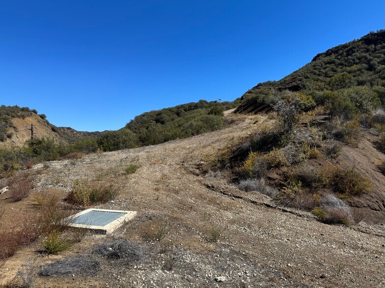 More Photos Of 25858 Mulholland hwy, Calabasas Land For Sale