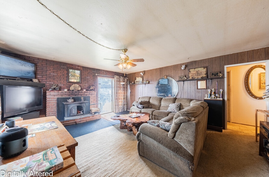 More Photos Of 10050 Reese Cir, Prunedale Warehouse For Sale