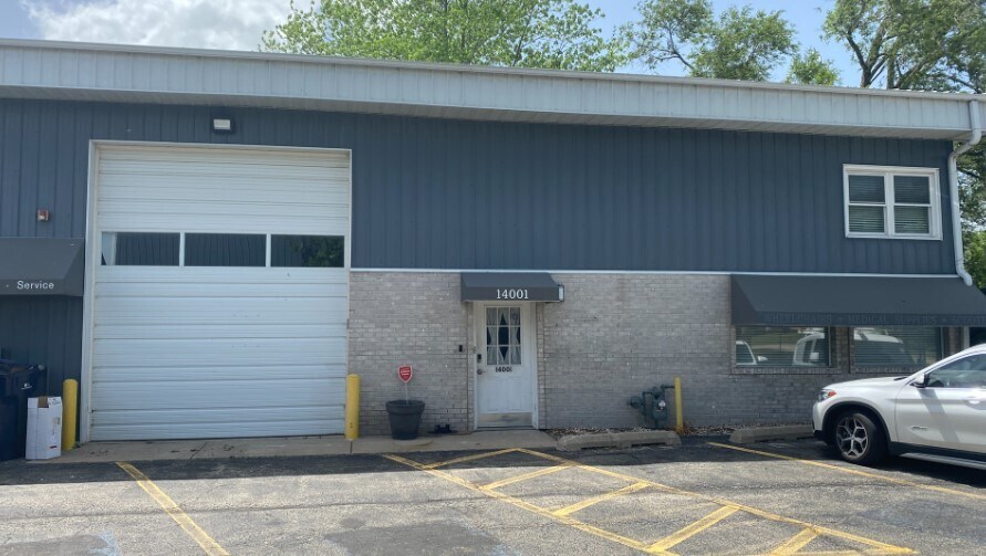 More Photos Of 14001-14027 W Illinois Hwy, New Lenox Warehouse For Lease