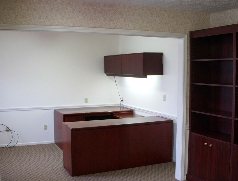 More Photos Of 790 Lafayette Rd, Medina Office For Lease